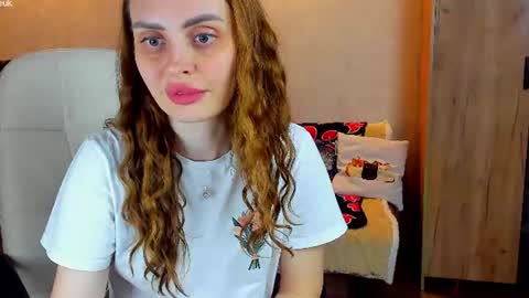 Gloria Wood online show from August 14, 6:55 pm