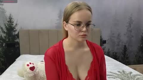 ElinaRidley online show from August 15, 10:41 am