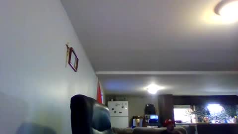 gmang4242 online show from March 6, 9:11 pm