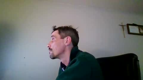 gmang4242 online show from March 28, 10:17 pm