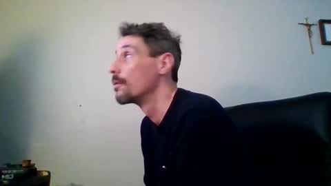 gmang4242 online show from April 4, 7:21 pm