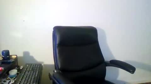gmang4242 online show from May 9, 10:56 pm