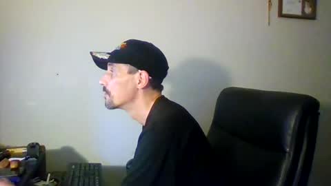 gmang4242 online show from July 11, 7:53 pm