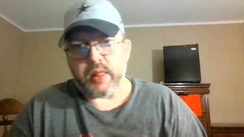 IDKIDCIDGAF online show from August 8, 3:17 am