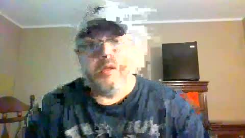 IDKIDCIDGAF online show from August 8, 7:25 pm