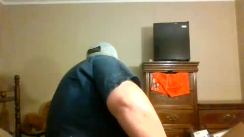 IDKIDCIDGAF online show from August 9, 4:13 am
