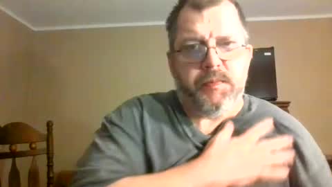 IDKIDCIDGAF online show from August 10, 3:08 am