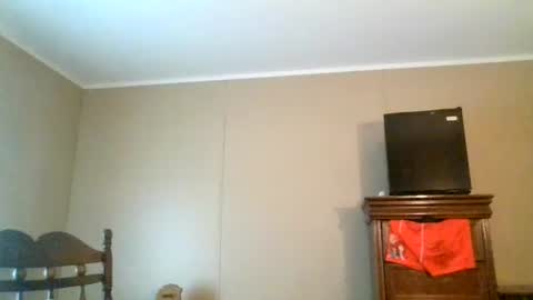 IDKIDCIDGAF online show from August 15, 6:01 pm