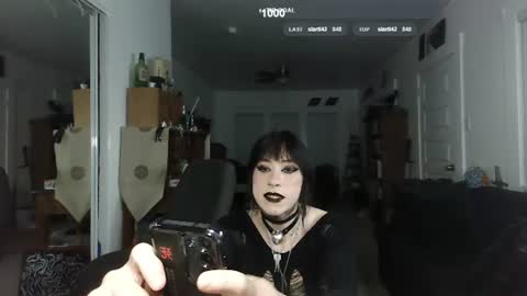 GoblinGirl online show from June 10, 8:10 am
