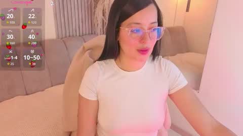 M A R T I N A  online show from August 13, 8:34 pm