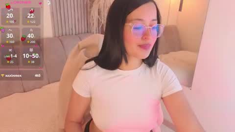 M A R T I N A  online show from August 13, 9:40 pm