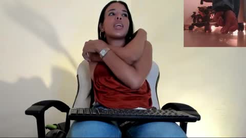 goddess_valen online show from July 22, 3:20 am