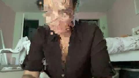 Goddess L online show from June 18, 7:03 pm