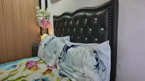 angel online show from July 31, 6:52 am