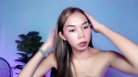 JENNIFER online show from August 12, 4:48 am