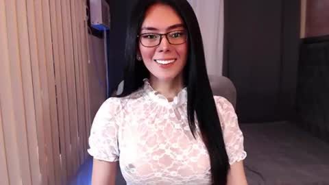 MISS ANGELA online show from July 29, 10:50 pm