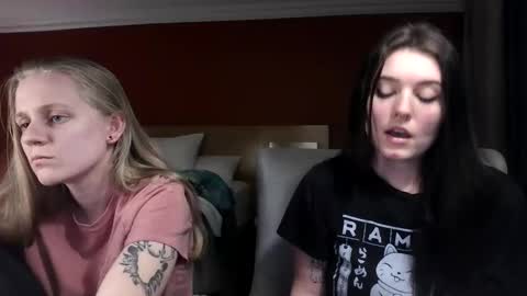 Goddess Raven online show from February 19, 4:10 am