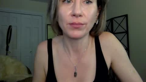 goddesstkelly online show from August 14, 1:37 pm