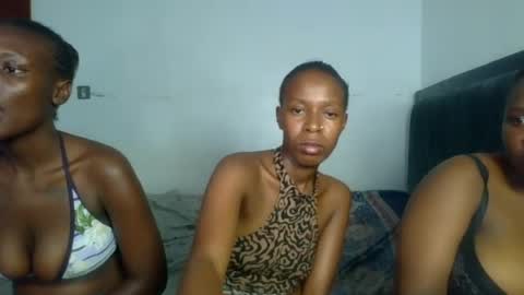 godess_lunah online show from August 14, 11:58 am
