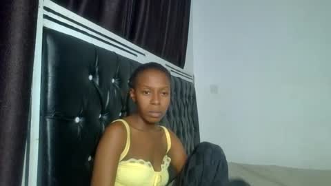 godess_lunah online show from August 15, 2:32 pm