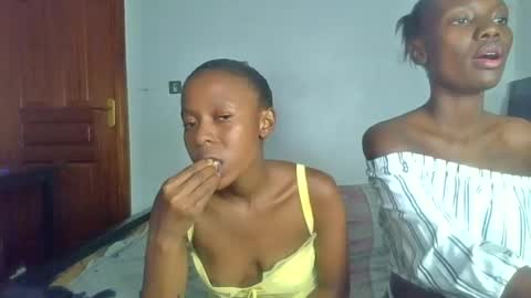 godess_lunah online show from August 15, 10:58 pm