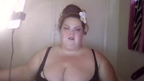 godessisabella online show from August 1, 12:44 pm