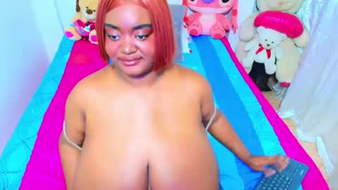 Godess Tracy online show from July 7, 9:30 pm