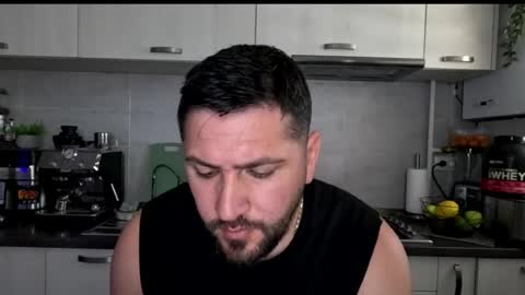 gold_alpha_boy online show from June 19, 7:41 am