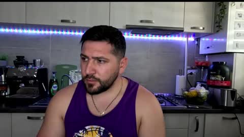 gold_alpha_boy online show from June 21, 7:31 am