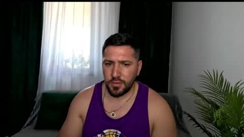 gold_alpha_boy online show from June 25, 1:03 pm