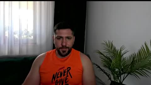 gold_alpha_boy online show from June 26, 11:57 am