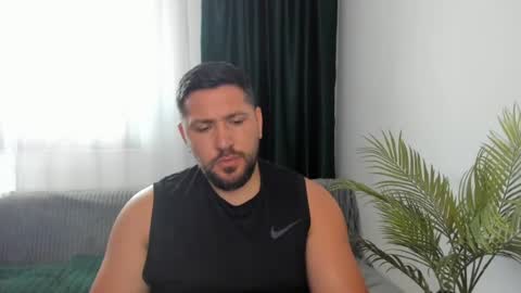 gold_alpha_boy online show from July 15, 8:15 am
