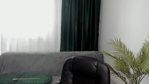 gold_alpha_boy online show from July 16, 7:09 am