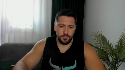 gold_alpha_boy online show from July 16, 8:15 am