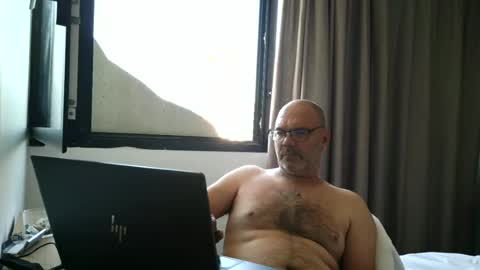 goldaze online show from June 23, 4:08 pm