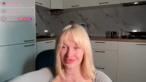 Aline meow  online show from July 18, 4:30 pm