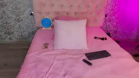 golden girl   online show from August 14, 7:12 am