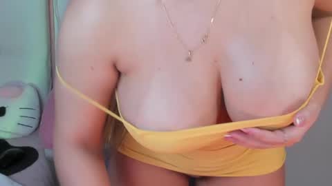 golden_issy online show from July 5, 5:32 am