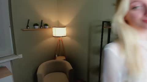 Kate online show from August 12, 6:43 pm