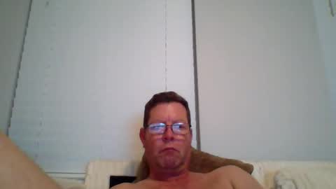 goldenbear3111 online show from April 2, 3:25 am