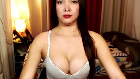 Ava online show from August 6, 2:54 am