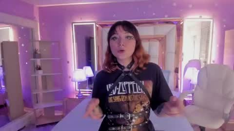 goldentemptation_ online show from July 24, 1:52 am
