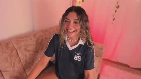   online show from August 12, 4:53 pm