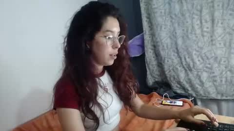 good_vibes4 online show from July 18, 10:33 pm