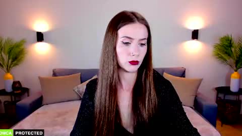 Petra online show from August 7, 11:10 am