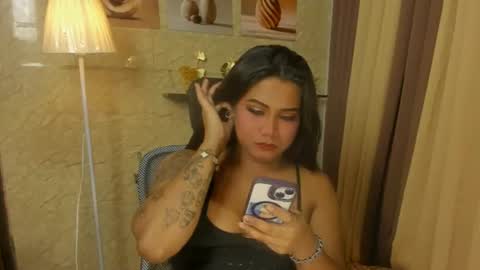 gorgeous_dark_luna online show from August 7, 6:08 pm
