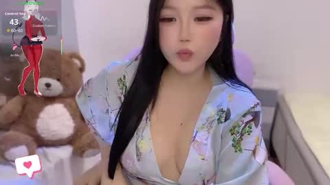 gorgeous girl33 online show from February 26, 2:10 am