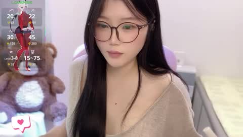 gorgeous girl33 online show from February 27, 3:16 am
