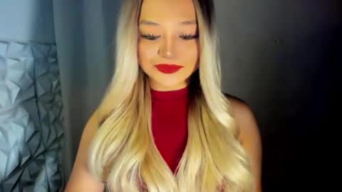 Amanda rose online show from August 11, 7:43 am