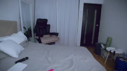 gorgeousg1rl online show from August 17, 1:38 pm
